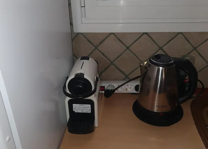 Full-Apartment-Near-Athens-Center